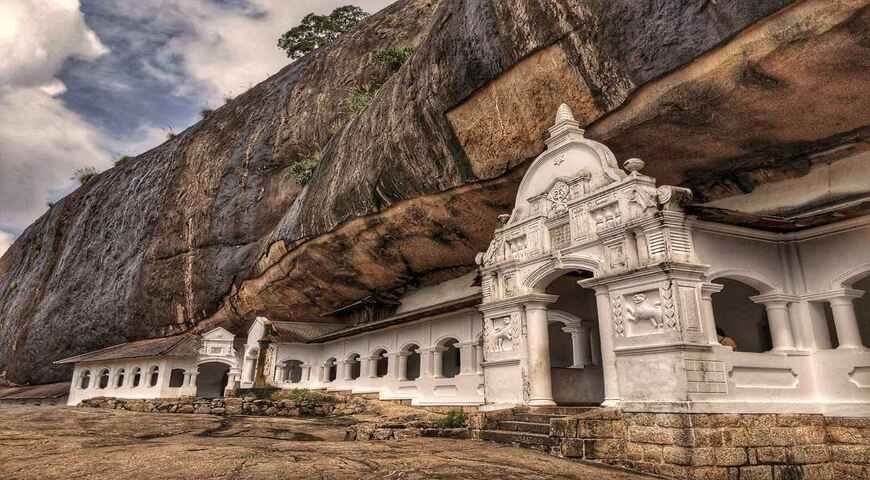 Dambulla Cave Temple Sri Lanka Tour – Visit with Ruisha Tours