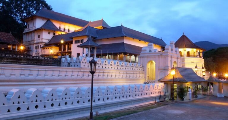 KANDY SRI LANKA – THE SACRED CITY OF THE HILL COUNTRY WITH RUISHA TOURS